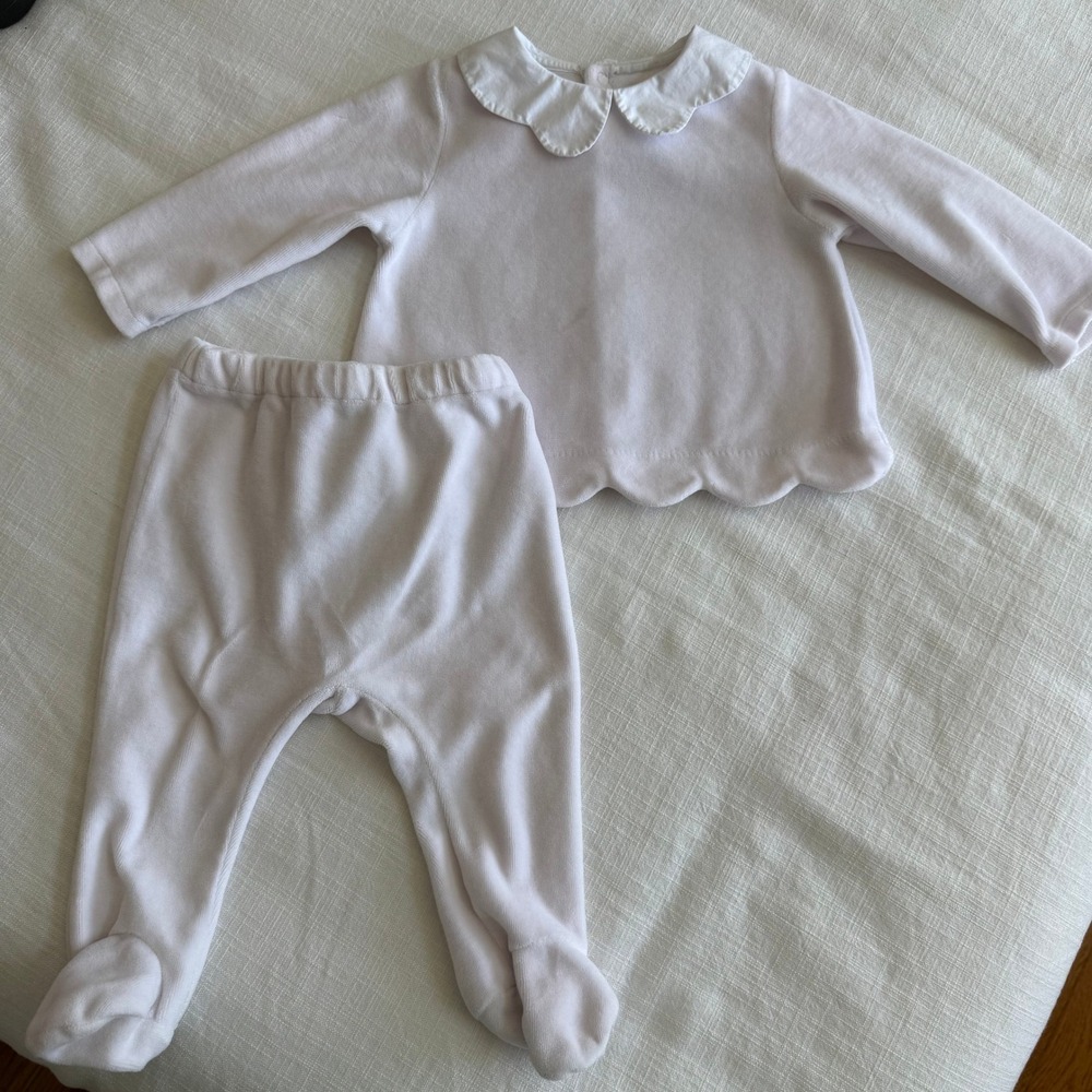 Jacadi Paris Baby Girl Light Pink Velour Scalloped Top and Footed Pants Set 12M